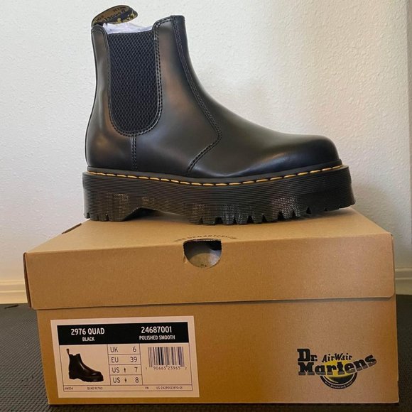 Dr. Martens Shoes - Dr. Martens 2976 Smooth Leather Chelsea